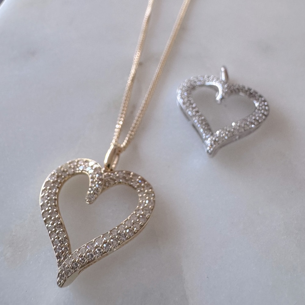 16inch gold chain with diamond heart.
